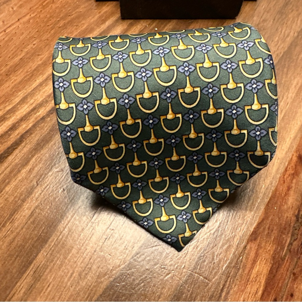 VintagePaolo Gucci 100% Silk Necktie Green/ Gold Equestrian Horsebit Pattern Tie